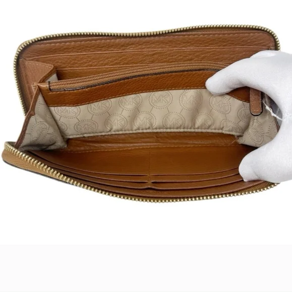 Michael Kors Leather Embossed Logo Wallet - Picture 5 of 15